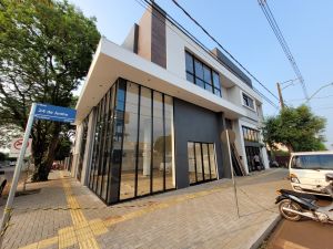 Edificação Comercial / Residencial com 601,88m²