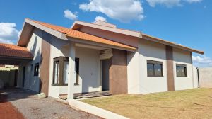 Edificação residencial com área de 215,61m²